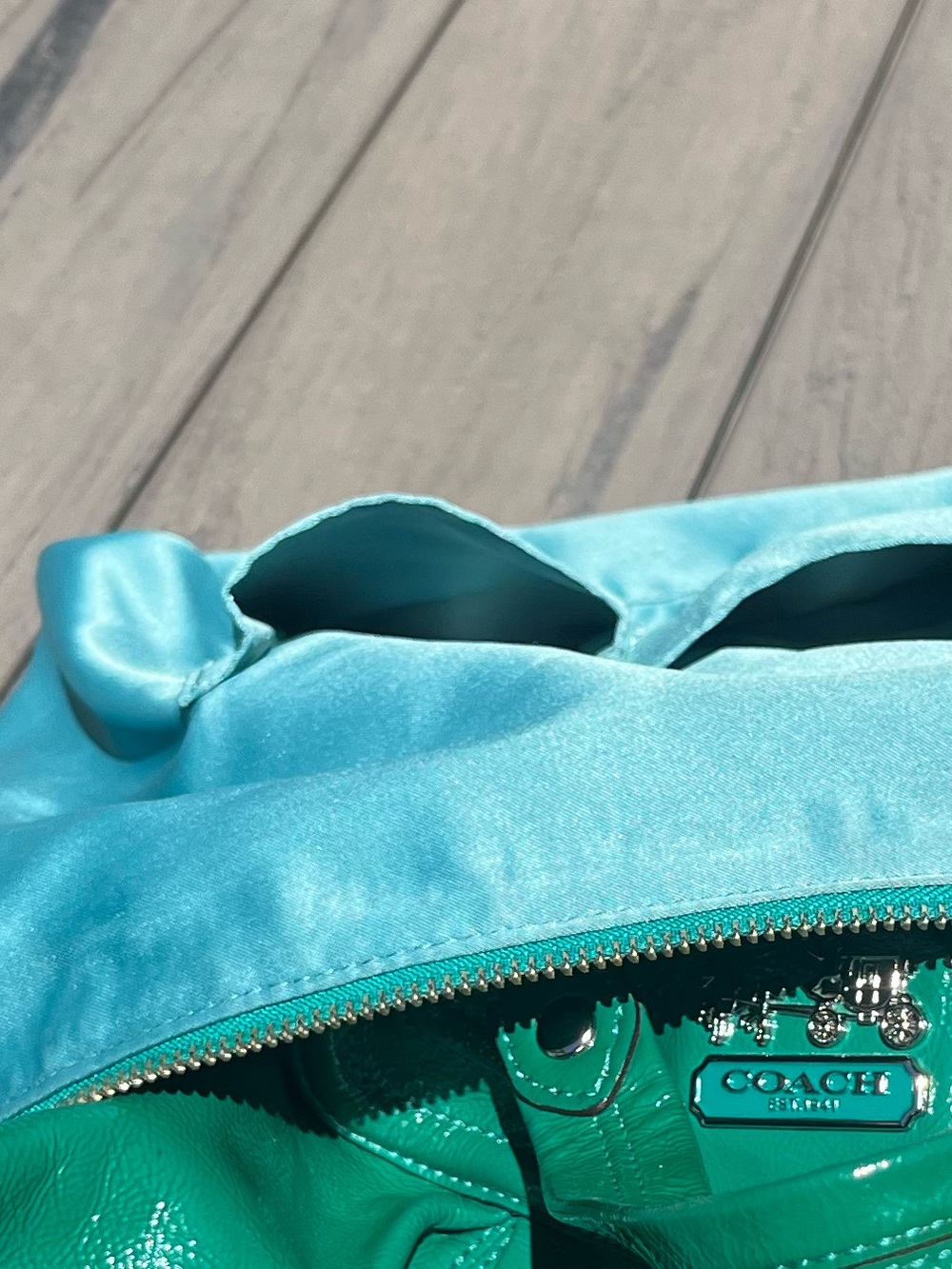 Coach; Emerald Green; Patent Leather; Duel Handle; Medium Satchel; Minimal Wear - Picture 11 of 15